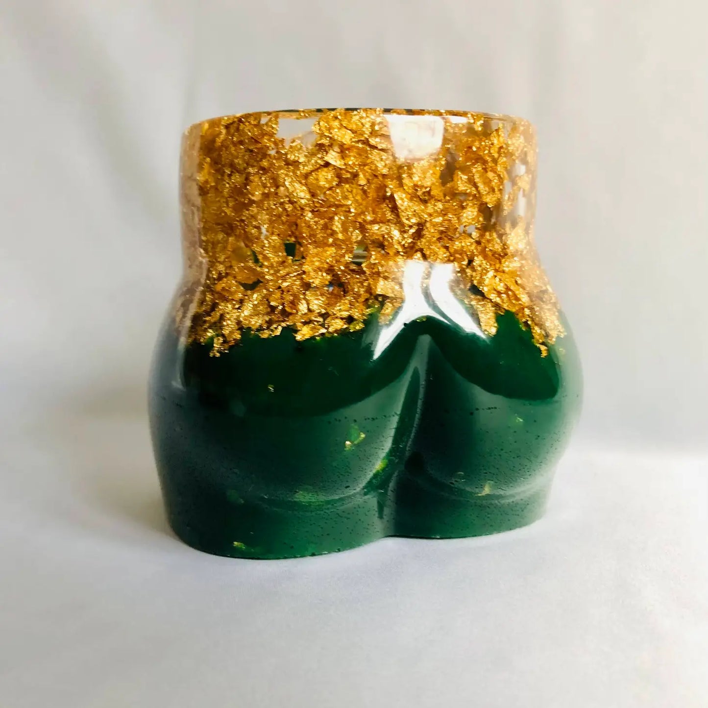 Cheeky planter
